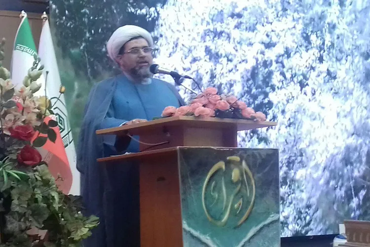 دنیای اسلام مدیون فرهنگ رضوی و قرآن است