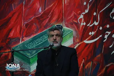 بزرگداشت رهبر شهید در دبیرستان دخترانه علوم و معارف اسلامی