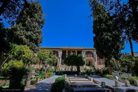 ۱۵ اردیبهشت؛ روز شیراز