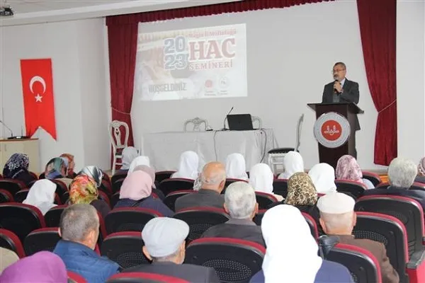Hacı adayları için seminerler başladı