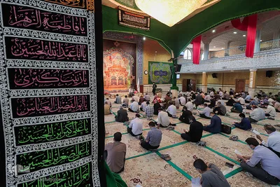 قرائت دعای عرفه در زنجان