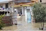 جهاد با خدمت به سیل‌زدگان و احداث و نوسازی مدارس