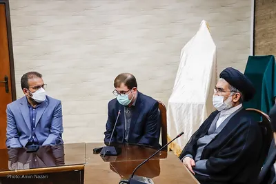 رونمایی از کتاب عکس «عالم پر تلاش»