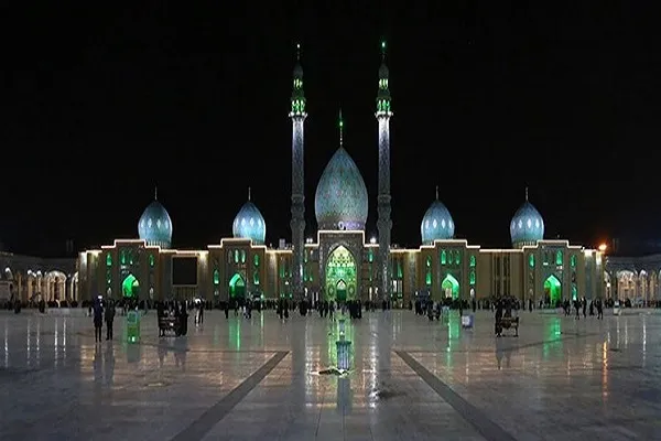 تشرف یک زن مسیحی به دین اسلام در مسجد مقدس جمکران