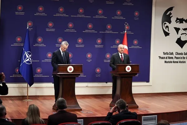 Quranın yandırılması pislənməli və qəbuledilməz bir hərəkətdir