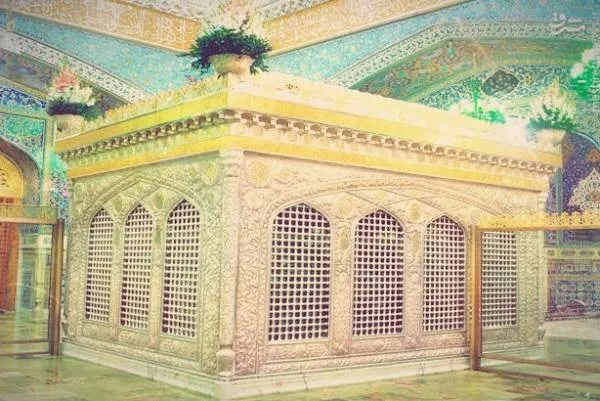 نماهنگ | در بارگاه امام رئوف ميان حاجت و اجابت فاصله‌‌ای نيست