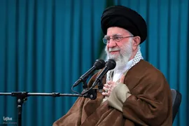 دیدار هزاران نفر از بسیجیان با رهبر انقلاب