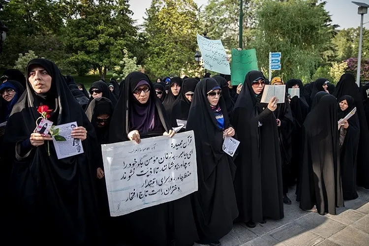 برگزاری همایش بزرگ «مدافعان حریم خانواده» در پیاده‌راه فرهنگی رشت