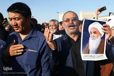 ⁨تشییع پیکر پاک آیت الله محقق کابلی در قم⁩