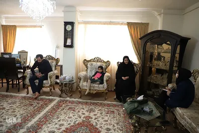 دیدار با خانواده‌های خلبانان شهید جنگنده نیروی هوایی در تبریز