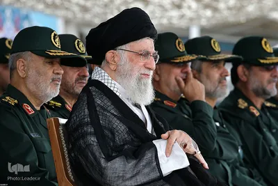 حضور رهبر انقلاب در مراسم دانش‌آموختگی دانشجویان دانشگاه امام حسین(ع)