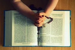 Corona-Krise stärkt Religiosität von gläubigen Menschen