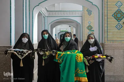 تقدیروتشکرازپزشکان و پرسنل  دارالشفا کوثرتوسط اداره نذورات وهدایای مردمی
