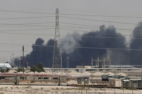 Yemen ordusu: Cidde'de bir Aramco tesisini vurduk