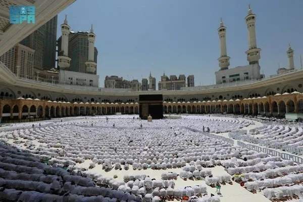 El número de visitantes a la Gran Mezquita de La Meca y a la Mezquita del Profeta en Medina supera los 52 millones en un mes