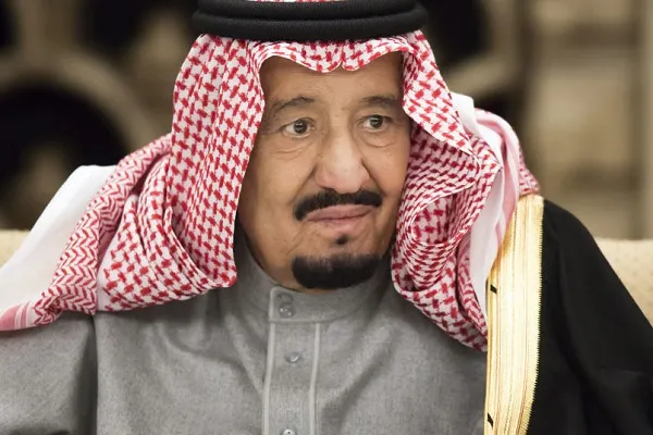 پادشاه عربستان رئیس امور ویژه خادم حرمین شریفین را برکنار کرد