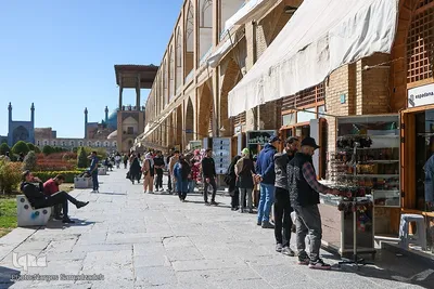 نقش جهان میزبان مسافران نوروزی نصف جهان