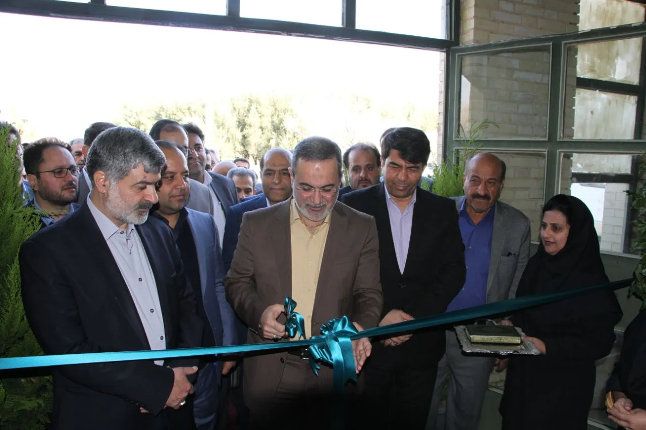گشایش نمایشگاه آثار همایش «مدرسه ایرانی ـ معماری ایرانی» در یزد