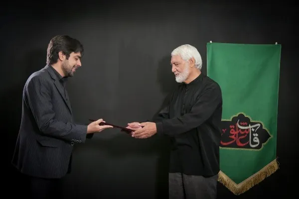 «سفیر» چهل ساله در «قاب عاشقی» قرار گرفت