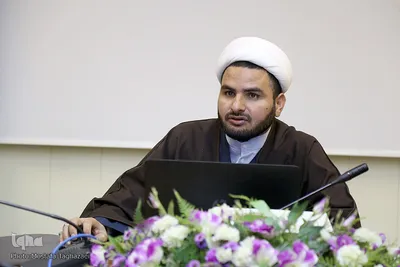 بیست و یکمین نشست با یاوران وحی " حجت السلام امیدیان، مدیر اتحادیه قرآنی لرستان"