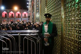 شام غریبان امام حسین(ع) در حرم رضوی