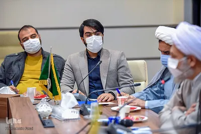 نشست دبیران تشکل‌های دانشجویی فارس با نماینده ولی‌فقیه در استان