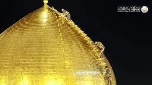 د حضرت امام حسین(ع)د سپيڅلی حرم دګبنسئ د وینځلو او  پاکولو ولولناکې شیبې(فیلم)