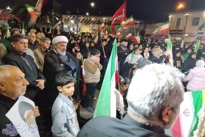 چهل و سومین شب اجتماع مردم انقلابی بابلسر در میدان شهدا