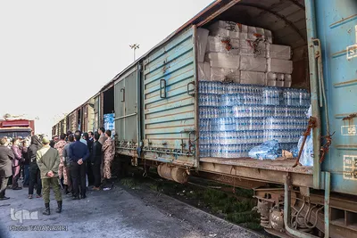 ارسال کمک های مردمی به سیل زدگان استان خوزستان 