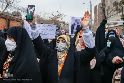 تجمع مردمی دانشجویی مقابل سفارت فرانسه