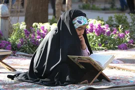 جزء‌خوانی قرآن کریم در چهارباغ اصفهان