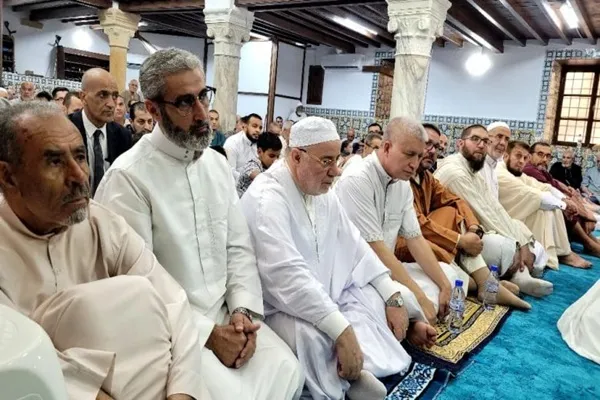 Youcef Belmehdi visite la mosquée restaurée Djamâa Safir d'Alger