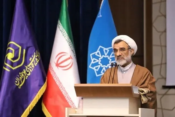 الگوی سوم زن؛ بانوی معتقد به اصالت خانواده و تأثیرگذار بر جامعه