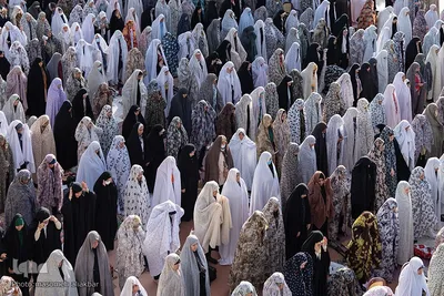 نماز عید سعید فطر در امامزادگان محمد و سکینه خاتون (س) کرج