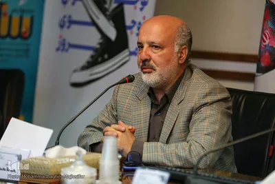 نشست «ادبیات خلاقانه و نوجوان امروز» در دفتر تبلیغات اسلامی اصفهان