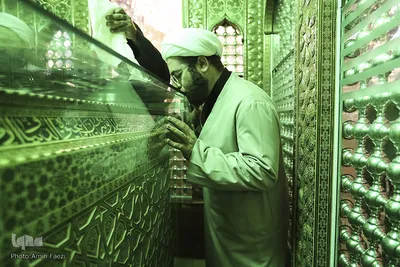 آئین غبارروبی ضریح مطهر احمدبن‌موسی(ع)‎