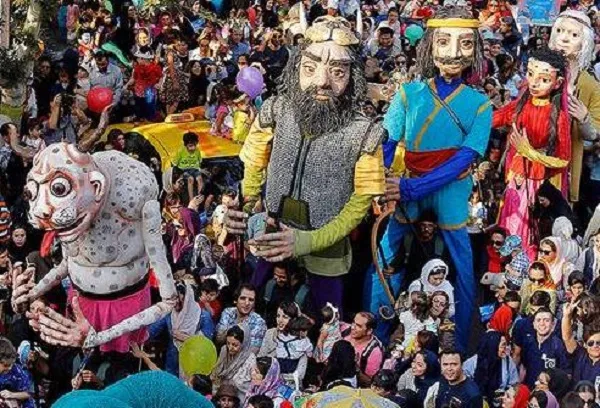 دعوت از خانواده‌ها برای شرکت در شادپیمایی عروسکی با شعار نکوداشت صلح و محیط زیست