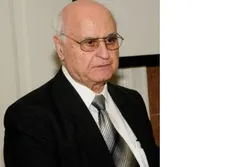 من هو القسّ اللبناني الذي ترجم القرآن للمسیحیین؟