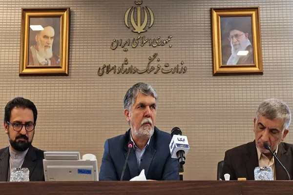 وزير الثقافة: علينا تحويل إيران الى قاعدة قرآنية عالمية
