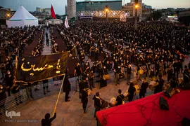 خیمه سوزان غروب عاشورا در میدان امام حسین(ع)