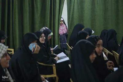 جلسه آموزش قرآن در کانون الزهراء(س)