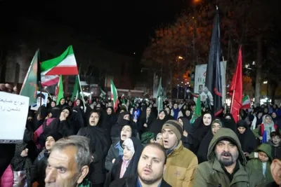 تشییع پیکر شهیدان «احمد میرزاوند» و «مرتضی بهاروند» و بیعت جامعه قرآنی لرستان با سومین رهبر انقلاب