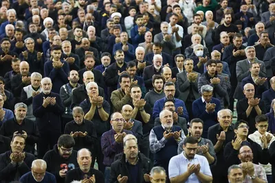 اقامه نماز عید فطر تبریز به امامت تبریز
