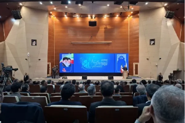 توافق با مردم و نخبگان؛ لازمه بی‌نیازی از توافق در خارج از کشور