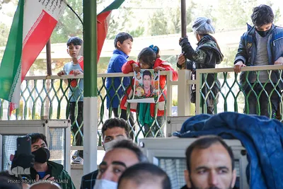 مراسم تشییع پیکر پاک شهید ۱۷ساله مدافع حرم «نجیب حسینی» از رزمندگان تیپ فاطمیون در محلات