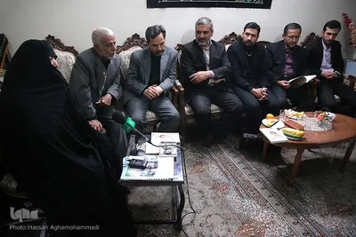دیدار نمایندگان جامعه قرآنی با خانواده شهید «مهدی خاتمی»