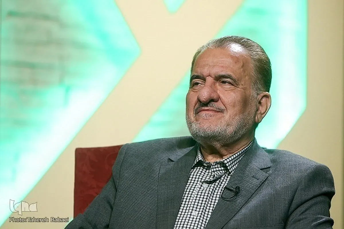 Misafara ya Qur’ani kutoka Iran katika Matembezi ya Arbaeen Kutambulisha Sifa za Qur’ani za Imam Hussein (AS)