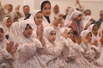 جشن تکلیف «دختران ماه» در حرم شاهچراغ(ع)