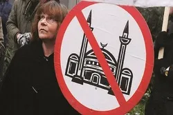 Avstriyada İslamofobiya siyasətləri davam edir