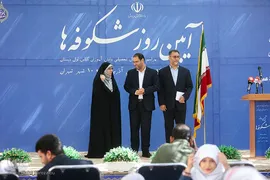 جشن شکوفه‌ها در آغاز سال تحصیلی